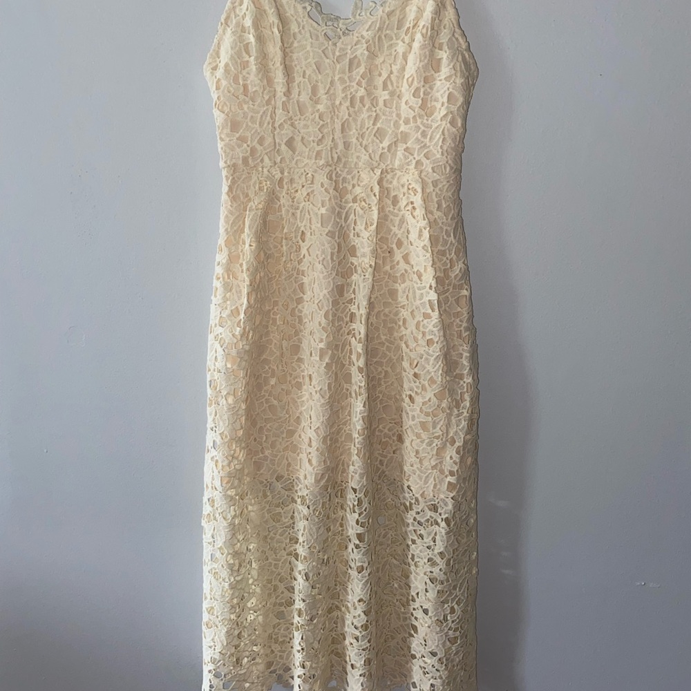 Astr Cream Lace Midi Dress